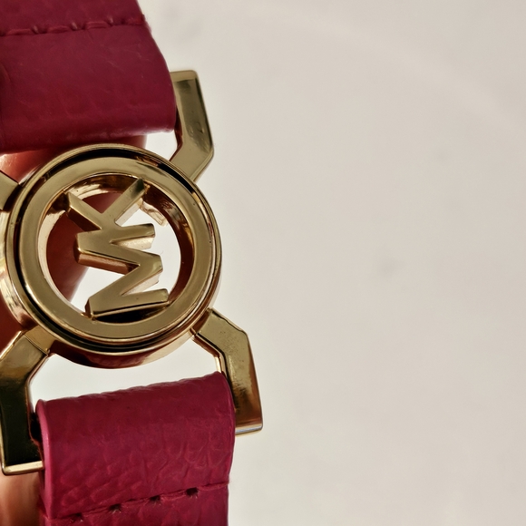 Michael Kors Pink and Gold Belt with Luxurious Design - Picture 2 of 9